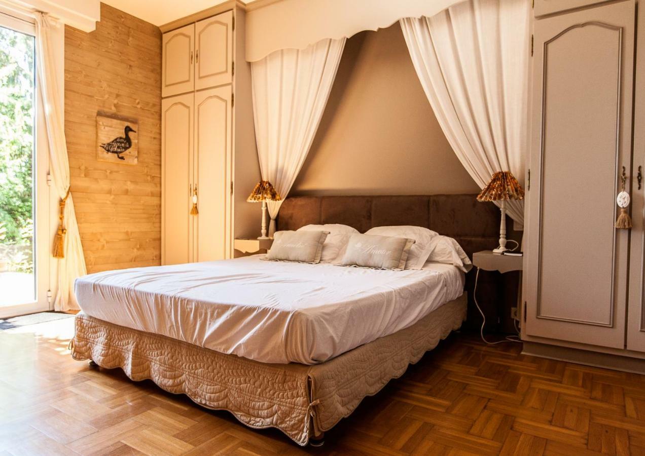 La Gobiniere Bed and Breakfast Saint-Mars-la-Réorthe Exteriör bild